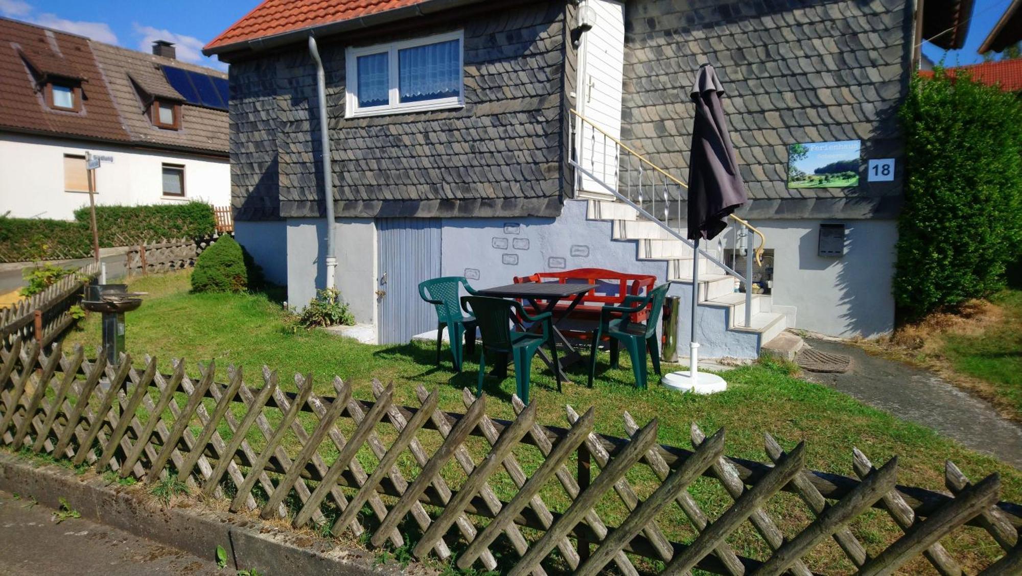 Vöhl Ferienhaus Scheerer מראה חיצוני תמונה